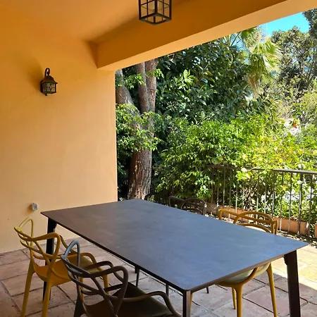 Magala - Spacious Close To Beach Villa Sitio de Calahonda